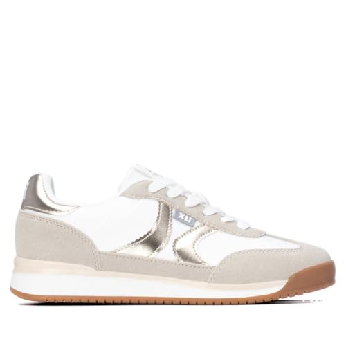 XTI - Zapatilla Mujer Oro - Calzado Cómodo y Versátil - Moda Casual - Modelo 14501906 (Talla 40)